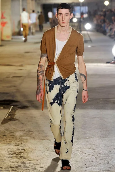 Look 26